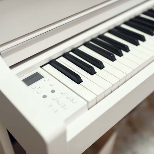電子ピアノ